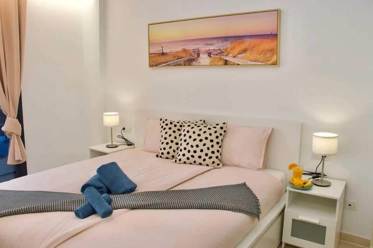 Apartment Theresa Los Gigantes Puerto de Santiago  0*, Puerto de Santiago (Tenerife) Spanien